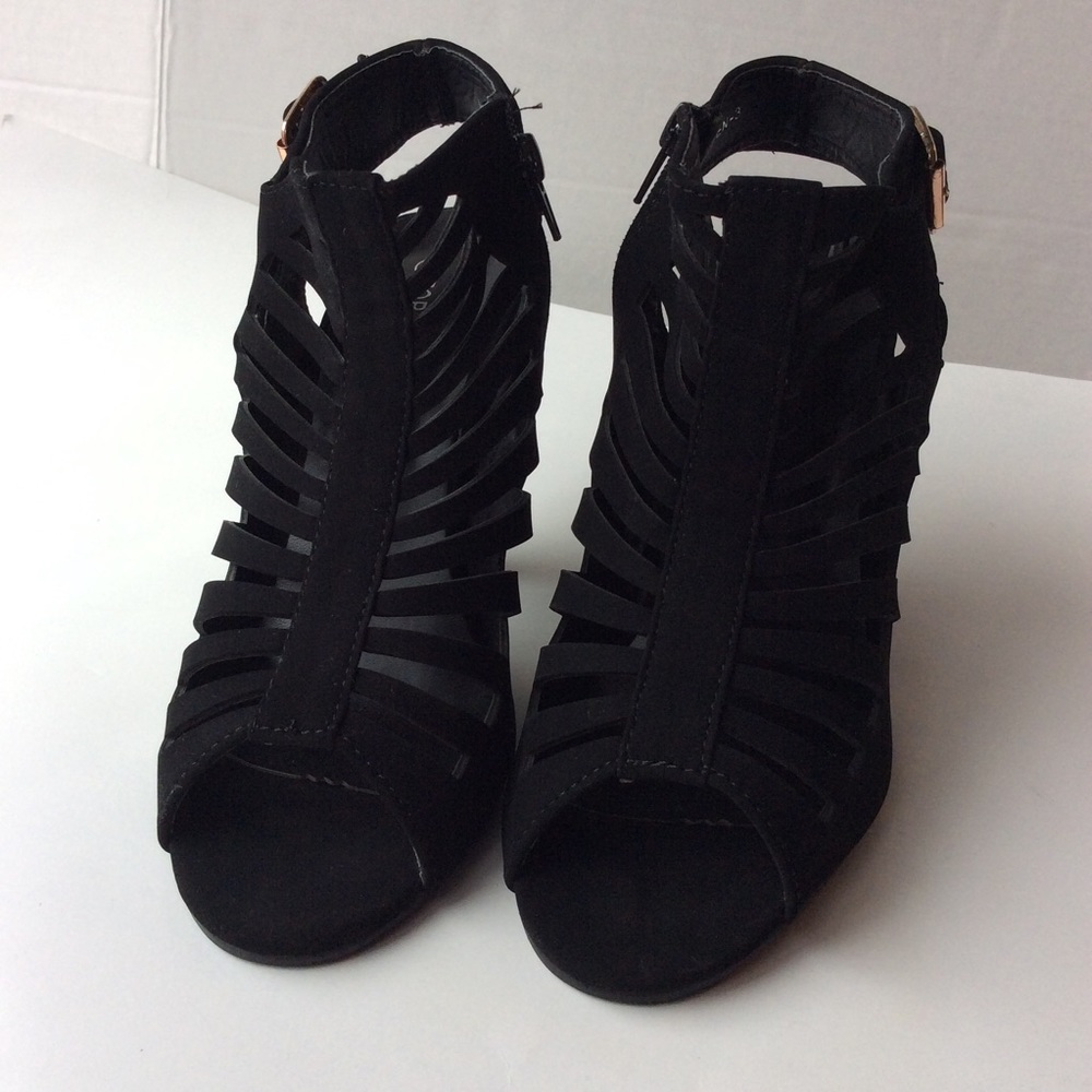 Top Moda Black Cutouts Heels Size 8.5